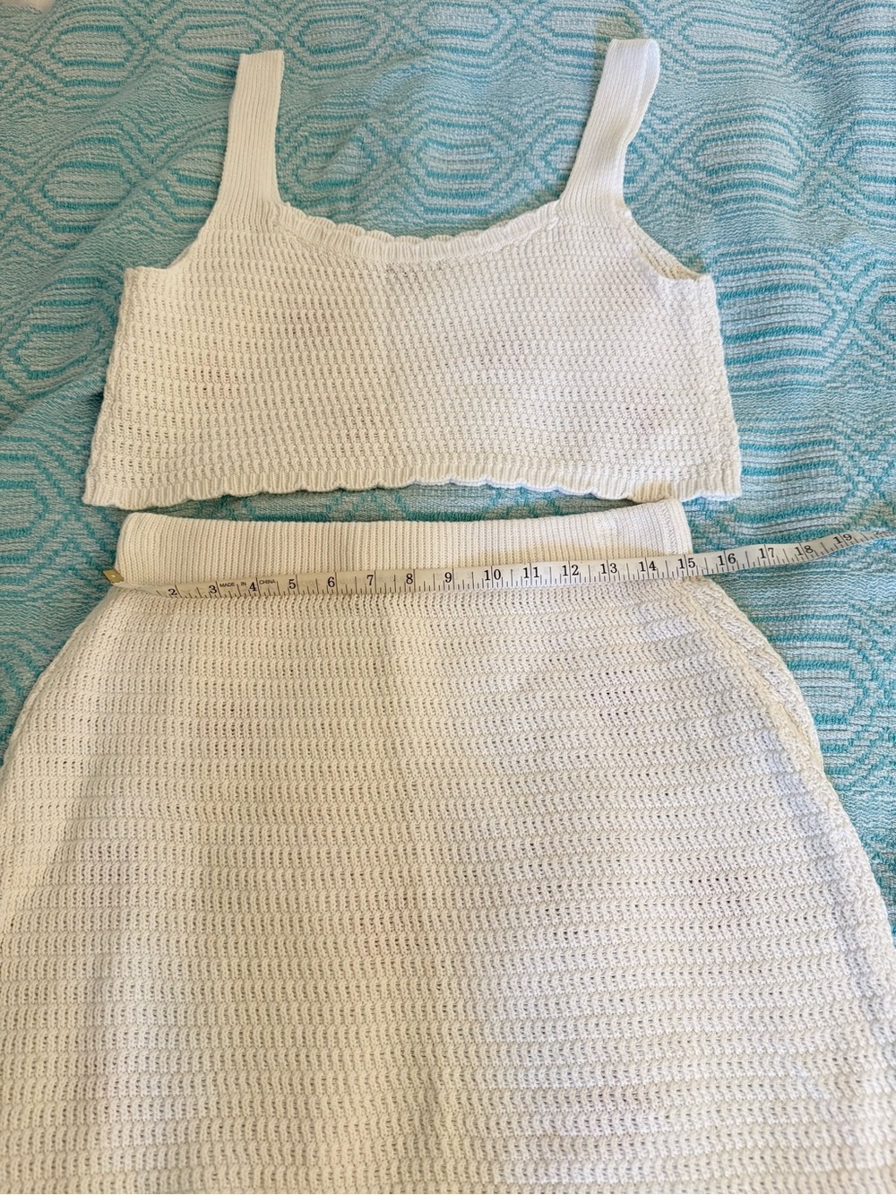 White Crochet Two-Piece Set with Red Floral Details 100% Cotton - Picture 2 of 9